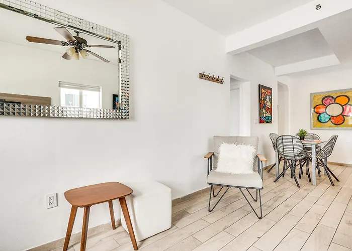 Cozy Miami Beach Apartment Less Than 1 Mi To Ocean!